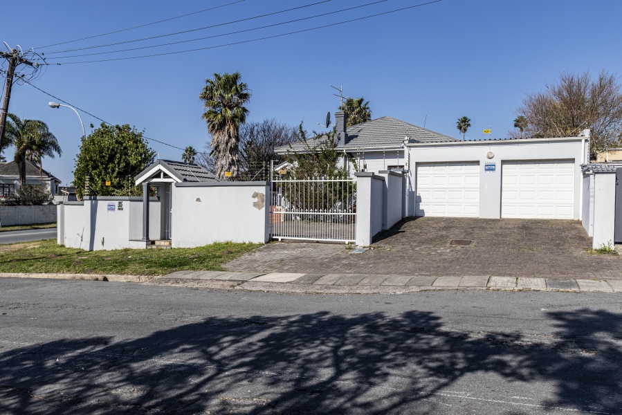 To Let 3 Bedroom Property for Rent in Selborne Eastern Cape